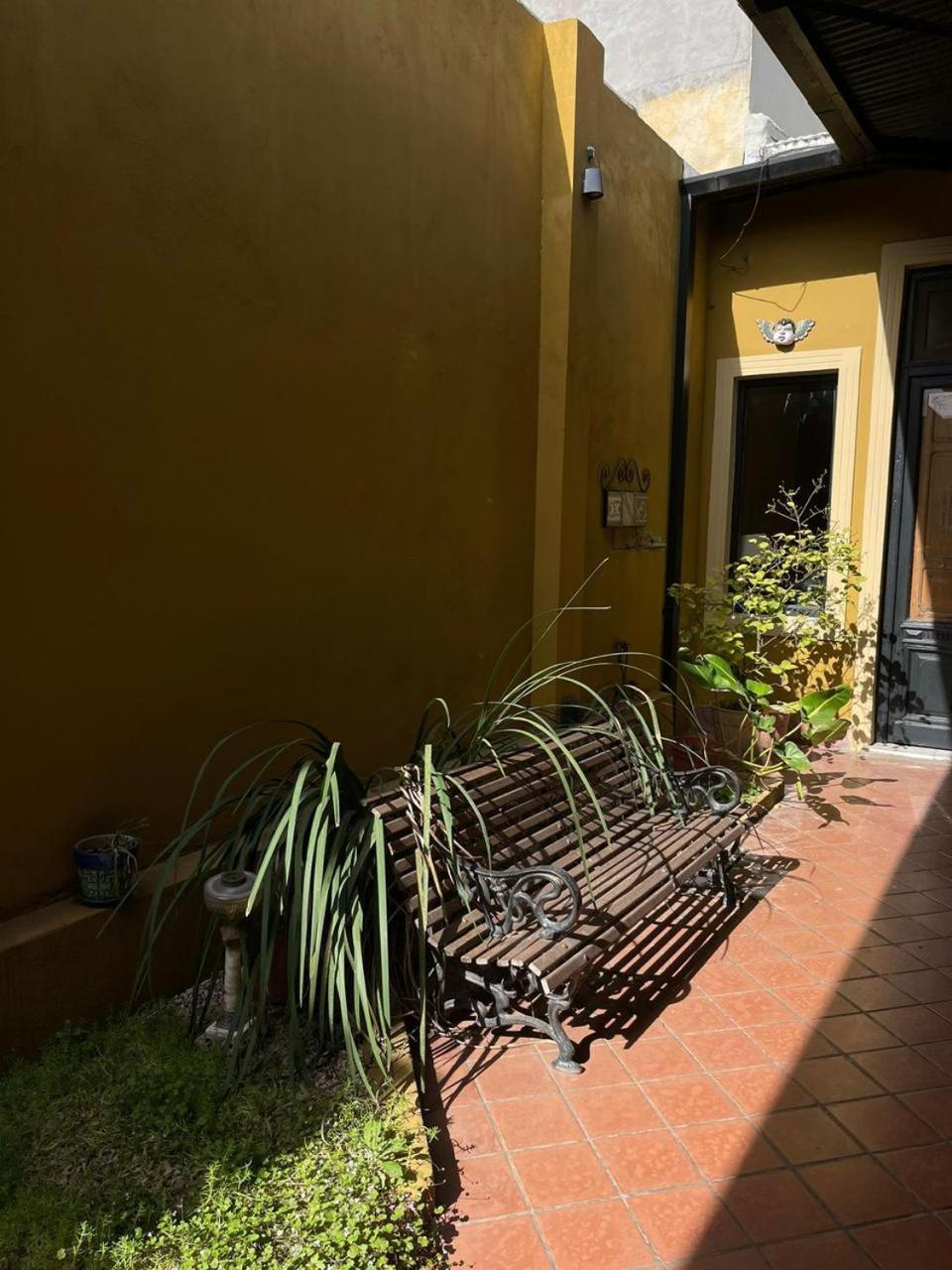 La Casona De Blanca Panzió Balcarce Kültér fotó